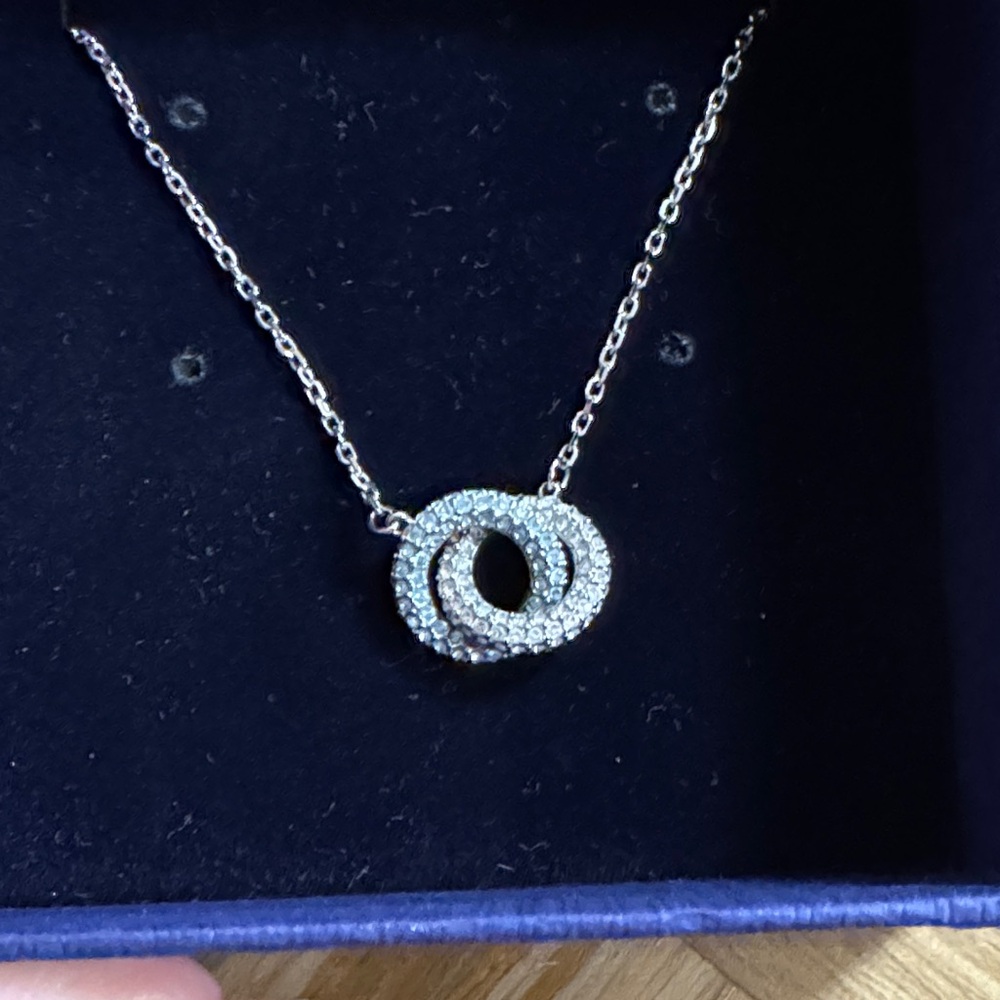 Swarovski interlocking circle necklace